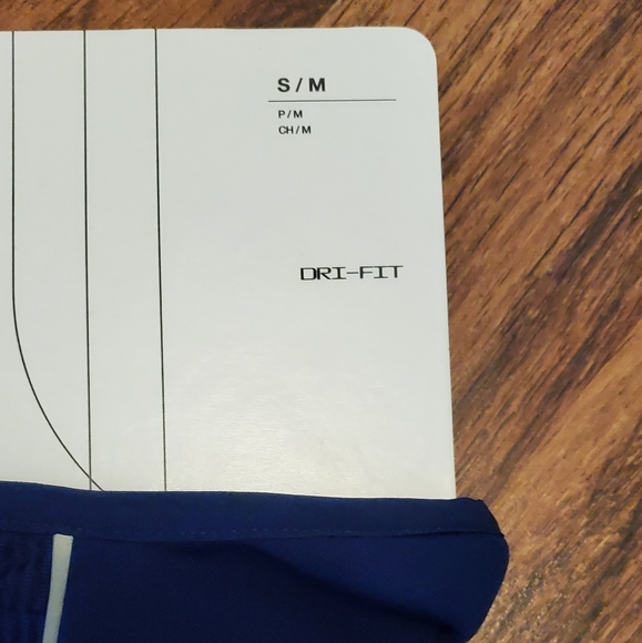 Nike Dri-FIT Strike Snood Winter Warrior - S/M (New With Tag) - Picture 5 of 14